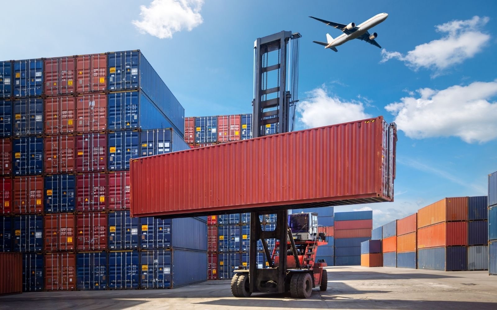 LOGISTICS & WAREHOUSING